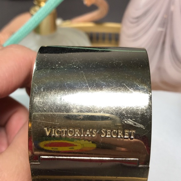 Victoria’s secret rhinestone spike wide cuff gold - Picture 4 of 8